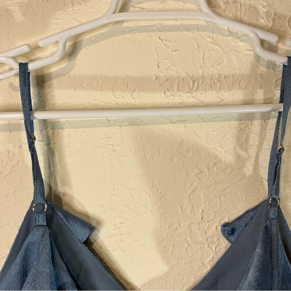 SUPERDOWN Jeanie Flutter Sleeve Dress in Dusty Blue - Picture 12 of 15